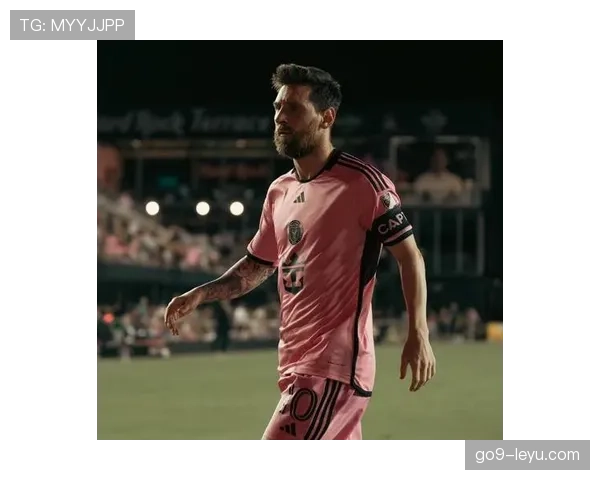 梅西单场轰四球，超凡表现再引热议