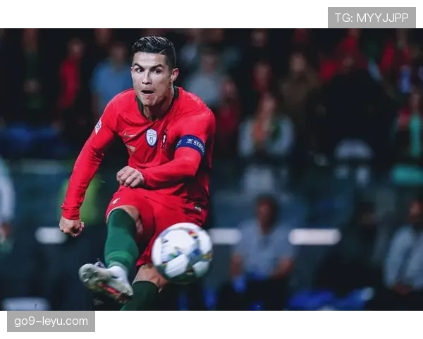 足球巨星进球榜更新：传奇射手状态回暖，持续刷新历史纪录