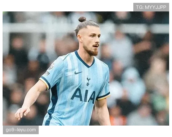 孙兴慜强强对话与豪门战中的高含金量进球解析 孙兴慜强强对话与豪门战中的高含金量进球解析