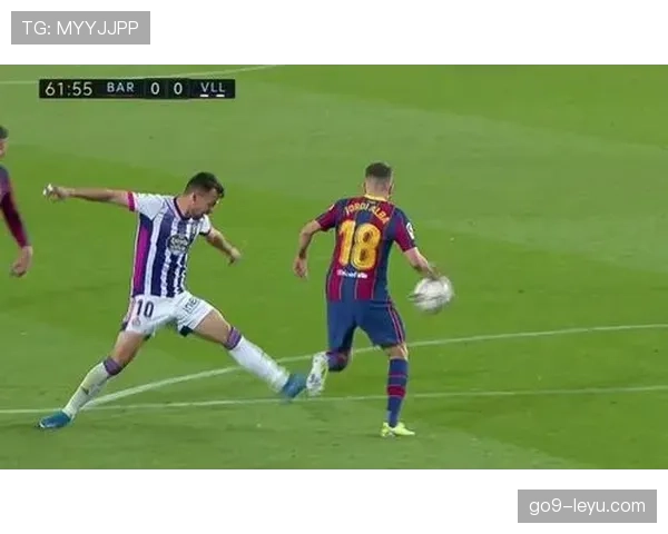 点球中假动作允许范围与裁判判罚标准解析 点球中假动作允许范围与裁判判罚标准解析